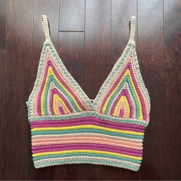 Lulus Tops - Lulu’s Women's Multicolor Striped Crochet Cropped Tank Top Sz Large